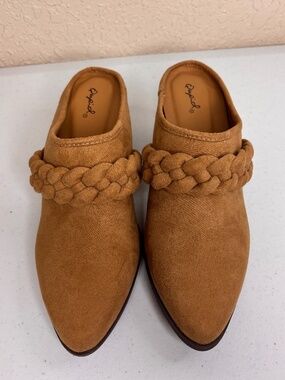 Qupid Cognac Tan Montana Faux Suede Slip On Heeled Mules Women's Size 9